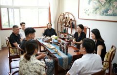 马贾尼外贸易董事长AHMAD （中文名王