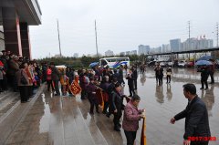 为什么都使用电磁治疗仪（股骨头治疗仪） ——全国第159批感恩盛宏行掠影