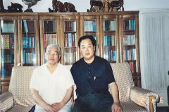 宁夏回族自治区原书记黄煌请刘希山教授到家中做客